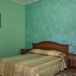La Mortella לינה וארוחת בוקר 5*