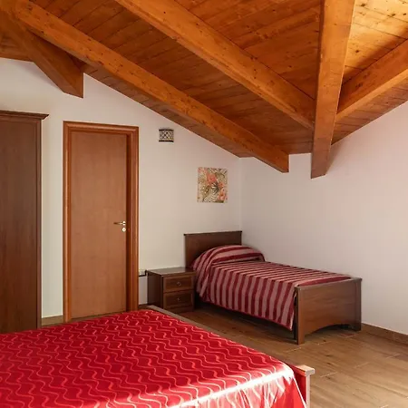 Bed & Breakfast La Mortella 5*