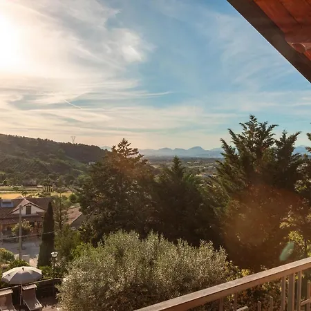 ベッド・アンド・ブレックファスト La Mortella