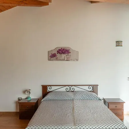 La Mortella ベッド・アンド・ブレックファスト Albanella