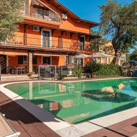 Bed and breakfast La Mortella 5*