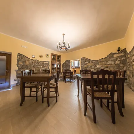 ベッド・アンド・ブレックファスト La Mortella