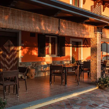 ベッド・アンド・ブレックファスト La Mortella 5*