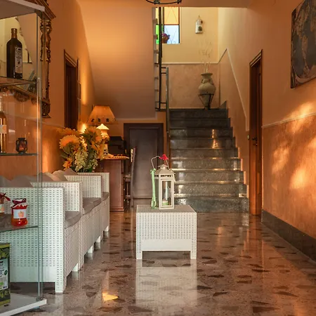 Bed & Breakfast La Mortella 5*