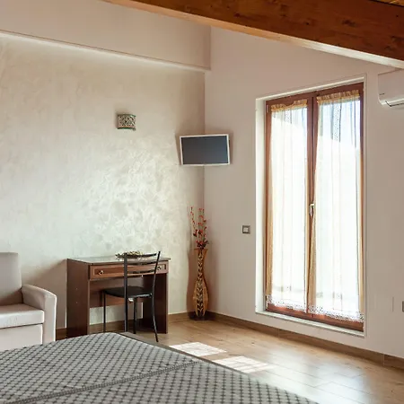 La Mortella Bed & Breakfast Albanella