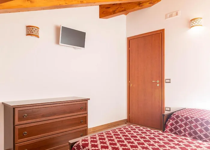 La Mortella فندق مبيت وإفطار Albanella